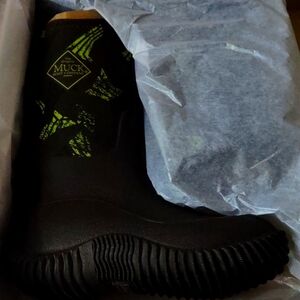 New muck boots hale sub freezing winter  bracken/ geo print sz 13